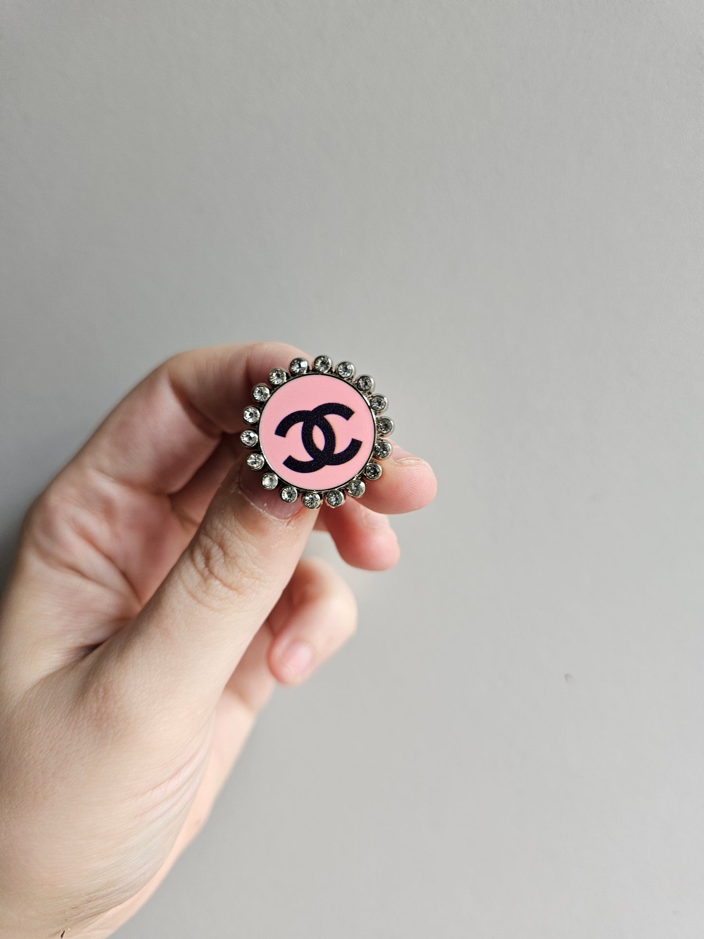 Pink circle metal bling shoe charms, gucci, LV, dior