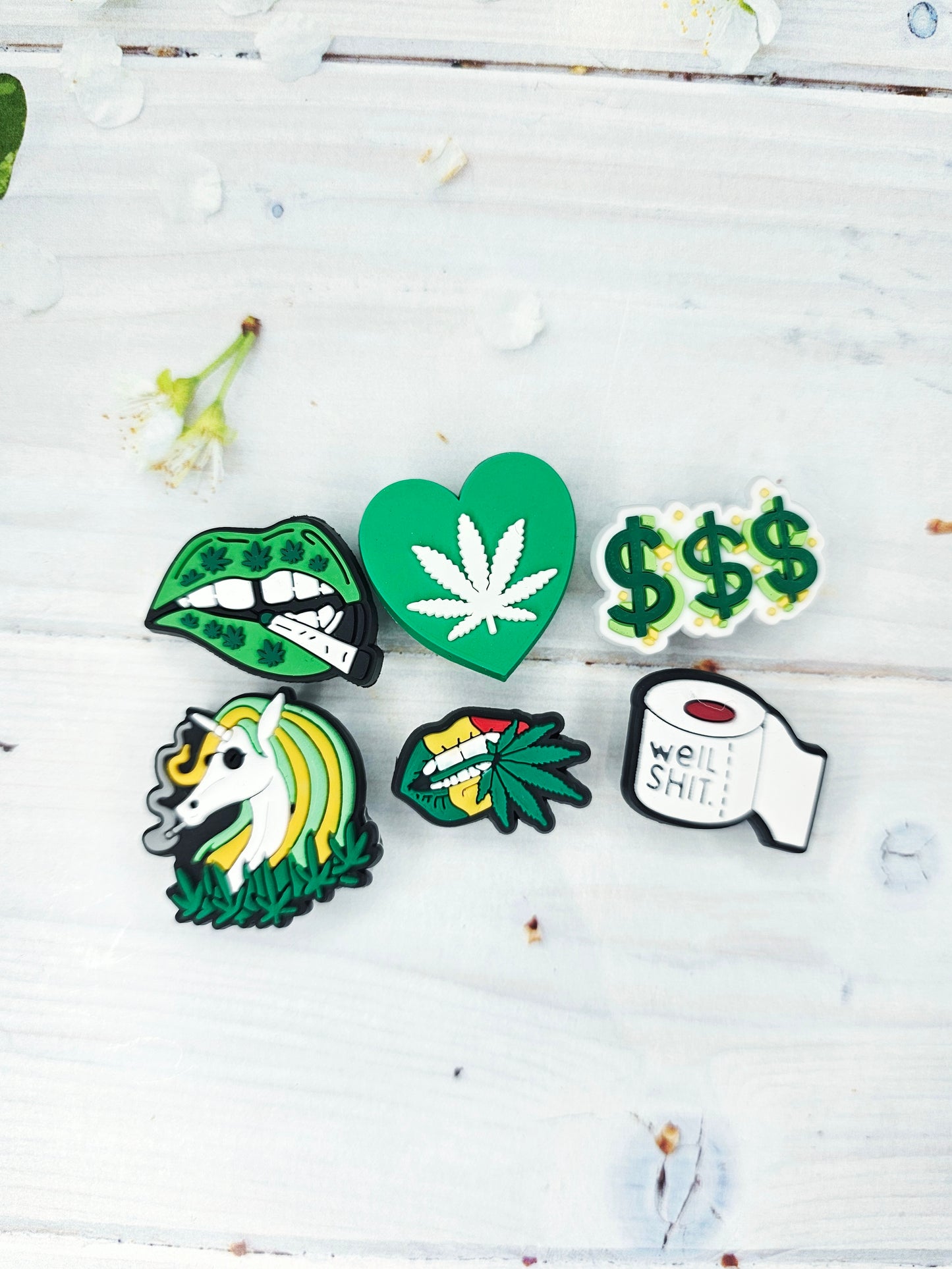 Hemp, smokers shoe charms
